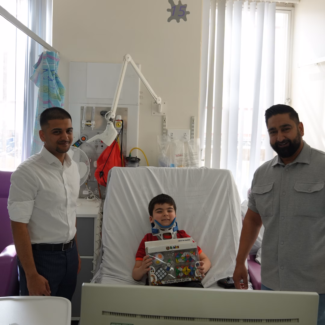patient getting an EID present on the ward